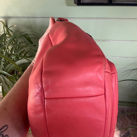 Coach Taylor Coral Leather Shoulder Bag GUC - Picture 3 of 8